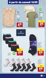 Offre Blouse Femme dans le catalogue Aldi du moment à la page 40