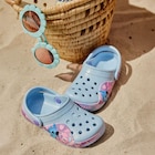 La Halle Aouste-sur-Sye - Promo Sabots de plage paillettes Stitch multicolore fille Promo Sabots de plage paillettes Stitch multicolore fille à 15,99 € dans le catalogue La Halle à Aouste-sur-Sye