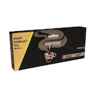 Café moulu "Maxi Format" - LAVAZZA en promo chez Carrefour Market Villeneuve-d'Ascq à 16,49 €