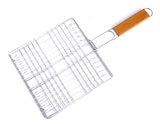 Grille de barbecue avec manche en bois à 3,99 € dans le catalogue B&M