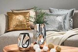 BRAUN Möbel-Center Freiburg - Kissenhülle Angebot im Prospekt Kissenhülle bei BRAUN Möbel-Center im Freiburg Prospekt für 11,95 €