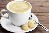 Tasse Kaffee + 1 Stück Zitronen-Erdbeersahne-Torte im Angebot bei E center in Wiesbaden Tasse Kaffee + 1 Stück Zitronen-Erdbeersahne-Torte Angebote bei E center Wiesbaden für 4,90 €