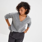 Pull droit ample col V fentes aux côtés gris clair femme - La Halle Pull droit ample col V fentes aux côtés gris clair femme à 15,99 € dans le catalogue La Halle