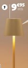 Lampe de table à 9,95 € dans le catalogue Gifi