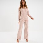 Ensemble pyjama effet velours 2 pièces beige femme en promo chez La Halle Puteaux à 15,00 €