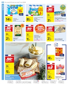 Promo Glace À L'eau dans le catalogue Carrefour du moment à la page 32