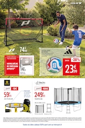 Offre Trampoline dans le catalogue Intersport du moment à la page 11
