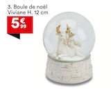 Boule de Noël Viviane H.12 cm en promo chez But Boule de Noël Viviane H.12 cm dans le catalogue But