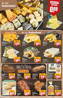 Brötchen im REWE Prospekt "Dein Markt" mit 30 Seiten (Neuss)