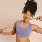 Promo Brassière de sport dos nageur violet femme à 12,99 € dans le catalogue La Halle à Schweighouse-sur-Moder
