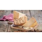 Parmigiano Reggiano A.O.P. en promo chez Carrefour Parmigiano Reggiano A.O.P. dans le catalogue Carrefour