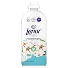 Adoucissant concentré - LENOR en promo chez Carrefour Saint-Maur-des-Fossés à 6,09 €