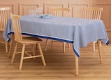Nappe imprimée traitée anti-taches 140x220cm en promo chez Super U Nappe imprimée traitée anti-taches 140x220cm dans le catalogue Super U