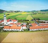 Doppelzimmer im Angebot bei REWE in Leonberg Doppelzimmer Angebote von Donna Hotel Klosterhof bei REWE Leonberg für 149,00 €