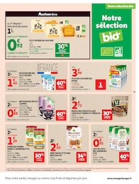 Offre Lait Bio dans le catalogue Auchan Hypermarché du moment à la page 37