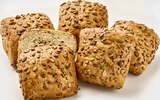 EDEKA - Kürbiskernbrötchen Angebot im Prospekt Kürbiskernbrötchen bei EDEKA im Prospekt "" für 3,50 €