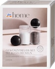 Gewürzstreuer-Set mit Kugeldeckeln 2tlg, klar/schwarz bei dm-drogerie markt im Mechernich Prospekt für 8,95 €