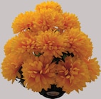 Fleurs artificielles automnales en promo chez Intermarché Super Besançon à 9,99 €