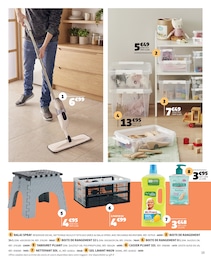 Offre Balai dans le catalogue Gifi du moment à la page 15