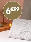 Promo Coussin floral à 6,99 € dans le catalogue B&M à Roubaix