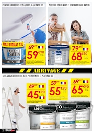 Offre Couches dans le catalogue Décor Discount du moment à la page 2