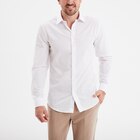 Chemise coupe ajustée manches longues blanc homme - LH en promo chez La Halle Chemise coupe ajustée manches longues blanc homme - LH dans le catalogue La Halle