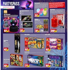 Feuerwerk-Set im Marktkauf Prospekt "Aktuelle Angebote" mit 43 Seiten (Stuttgart)