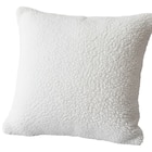 Oreiller "Sherpa" - TEX HOME - Carrefour à Montreuil Oreiller "Sherpa" - TEX HOME en promo chez Carrefour Montreuil à 19,99 €