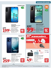 Promos Téléphone Portable dans le catalogue "LA RENTRÉE À PRIX K.O." de Auchan Hypermarché Téléphone Portable en promo dans le catalogue Auchan Hypermarché à la page 45