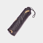 Parapluie rétractable pliant noir mixte en promo chez La Halle Parapluie rétractable pliant noir mixte dans le catalogue La Halle