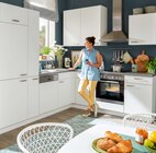 EINBAUKÜCHE Angebot im Höffner Prospekt EINBAUKÜCHE im Höffner Prospekt zum Preis von 2.222,00 €