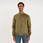 Blouson col biker en suédine zippé vert kaki homme en promo chez La Halle Blouson col biker en suédine zippé vert kaki homme dans le catalogue La Halle