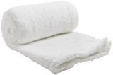 Plaid Sherpa en promo chez Gifi Plaid Sherpa dans le catalogue Gifi