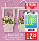 Blumenarrangement in Geschenkverpackung Angebote bei Marktkauf Heilbronn für 10,99 €