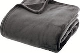 Plaid Flanel - Mr.Bricolage à Angers Plaid Flanel en promo chez Mr.Bricolage Angers à 7,99 €