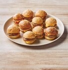 Burger apéritif cheese ou barbecue en promo chez Hyper U Avion à 1,76 €