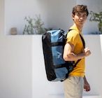 Sac à dos de voyage 40 L - McKINLEY en promo chez Intersport Sac à dos de voyage 40 L - McKINLEY dans le catalogue Intersport