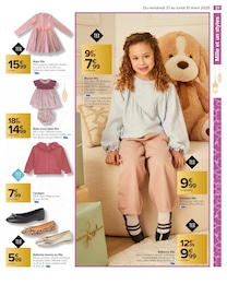 Offre Robe Fille dans le catalogue Carrefour du moment à la page 23