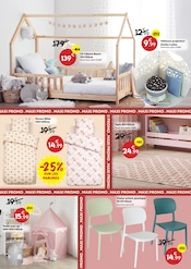 Promos Tapis dans le catalogue "MEUBLEZ-VOUS DE BONNES AFFAIRES" de Maxi Bazar Tapis en promo dans le catalogue Maxi Bazar à la page 16