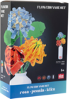 3 fleurs dans un vase à constuire - La Grande Récré à Saint-Étienne 3 fleurs dans un vase à constuire en promo chez La Grande Récré Saint-Étienne à 24,99 €
