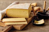 Raclette au lait cru - Ermitage - Intermarché Super à Niort Raclette au lait cru - Ermitage en promo chez Intermarché Super Niort à 15,99 €