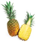 Bio Ananas im Angebot bei REWE in Laatzen Bio Ananas Angebote von Rewe Bio bei REWE Laatzen für 2,49 €