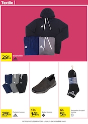 Chaussures Homme Angebote im Prospekt "70 % D’ÉCONOMIES SUR UNE SÉLECTION DE PRODUITS D'HYGIÈNE" von Carrefour auf Seite 88