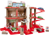 GARAGE TOTAL - STARLUX en promo chez Auchan Hypermarché GARAGE TOTAL - STARLUX dans le catalogue Auchan Hypermarché