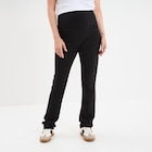 Pantalon maternité confort stretch noir femme maternité - La Halle Pantalon maternité confort stretch noir femme maternité à 19,99 € dans le catalogue La Halle
