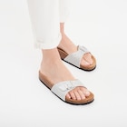 Mules gris argent femme en promo chez La Halle Mules gris argent femme dans le catalogue La Halle