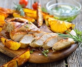 EDEKA - Frisches Hähnchenbrustfilet Angebot im Prospekt Frisches Hähnchenbrustfilet bei EDEKA im Prospekt "" für 0,99 €