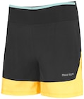 Short homme en promo chez Intersport Versailles à 32,99 €