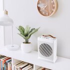 Radiateur électrique oscillant à poser FH126T-S 2000W - Screwfix à Calais Radiateur électrique oscillant à poser FH126T-S 2000W en promo chez Screwfix Calais à 9,99 €