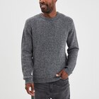 Pull col rond à manches longues gris foncé homme en promo chez La Halle Pull col rond à manches longues gris foncé homme dans le catalogue La Halle